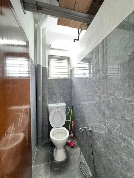 Shop for Rent in Taman Puteri Wangsa (Ulu Tiram) - Nellie Lim - Bathroom - PropertyGuru.com.my