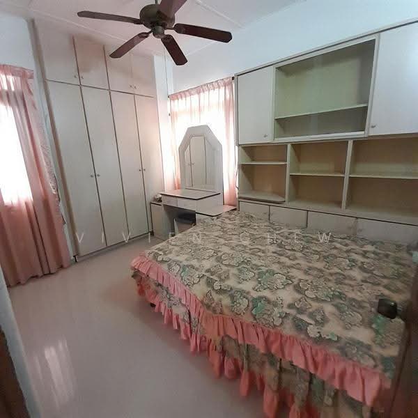 Pangsapuri untuk Dijual di Lavinia Apartments - Vivien Chew - Bedroom - PropertyGuru.com.my
