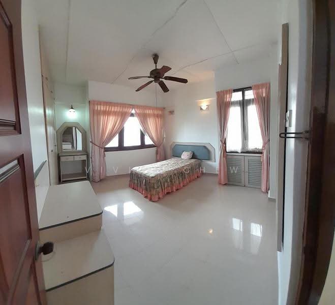 Pangsapuri untuk Dijual di Lavinia Apartments - Vivien Chew - Bedroom - PropertyGuru.com.my