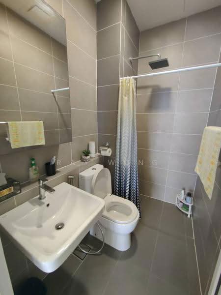 Kediaman Servis untuk Disewa di D'Pristine - Ray Wong - Bathroom - PropertyGuru.com.my