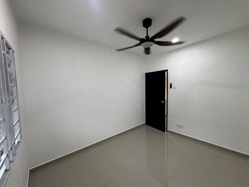 Rumah Teres 2-Tingkat untuk Dijual di Taman Sri Muda (Shah Alam) - Hana Zaini - PropertyGuru.com.my
