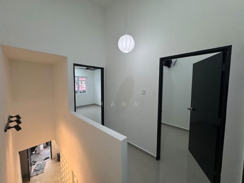 Rumah Teres 2-Tingkat untuk Dijual di Taman Sri Muda (Shah Alam) - Hana Zaini - PropertyGuru.com.my
