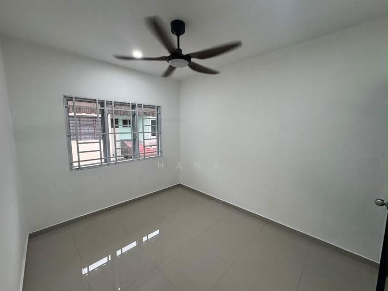 Rumah Teres 2-Tingkat untuk Dijual di Taman Sri Muda (Shah Alam) - Hana Zaini - Interior - PropertyGuru.com.my