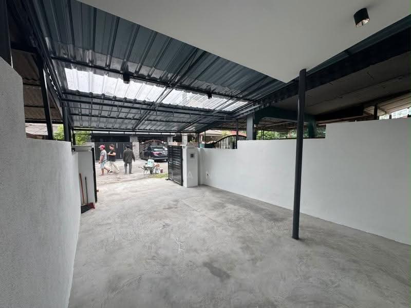 Rumah Teres 2-Tingkat untuk Dijual di Taman Sri Muda (Shah Alam) - Hana Zaini - Exterior - PropertyGuru.com.my