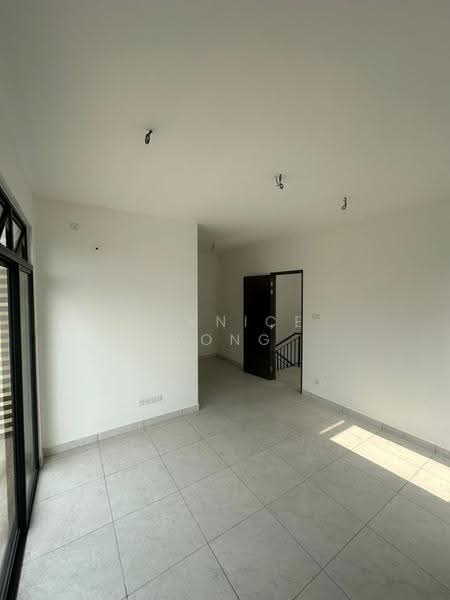 Rumah Kluster untuk Dijual di Bandar Cemerlang (Ulu Tiram) - Vernice Wong - Interior - PropertyGuru.com.my