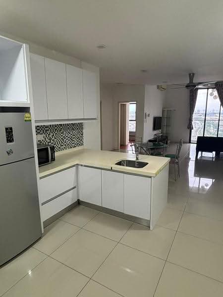 Kediaman Servis untuk Dijual di KU Suites - Wayne Yap - Kitchen - PropertyGuru.com.my