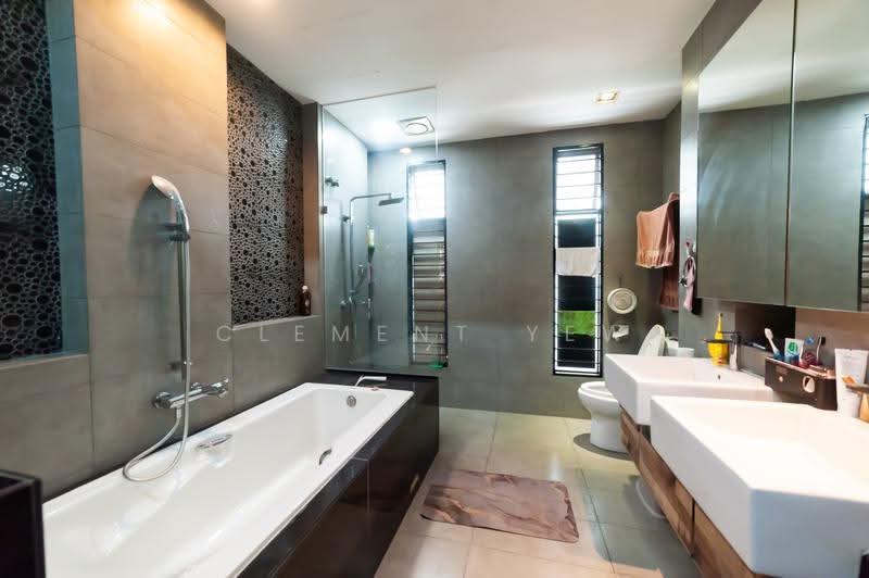2-storey Terraced House for Sale in Setia Damai (Setia Alam) - Clement Yew - Bathroom - PropertyGuru.com.my