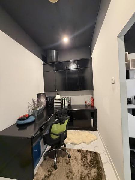 Office for Rent in KLCC (KL City Centre) - Cathryn Koo - Study - PropertyGuru.com.my
