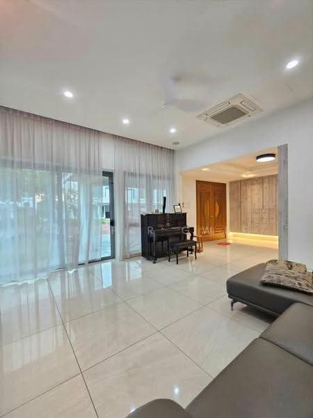 Rumah Berkembar untuk Dijual di Taman Molek (Johor Bahru) - Jasper Gwee - Living Room - PropertyGuru.com.my