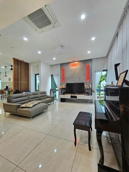Rumah Berkembar untuk Dijual di Taman Molek (Johor Bahru) - Jasper Gwee - Living Room - PropertyGuru.com.my