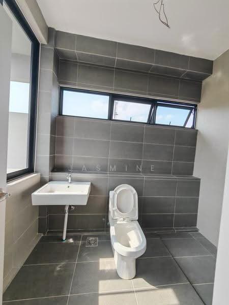 Rumah Teres 2-Tingkat untuk Dijual di Kuching (Sarawak) - Jasmine Tiaw - Bathroom - PropertyGuru.com.my