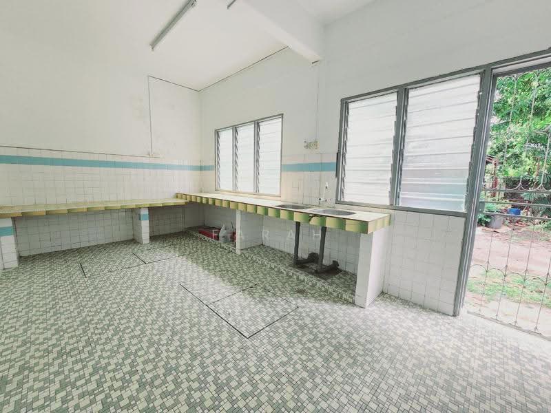 Rumah Teres 2-Tingkat untuk Dijual di Taman Sri Reko (Kajang) - Farah Hanan - Kitchen - PropertyGuru.com.my