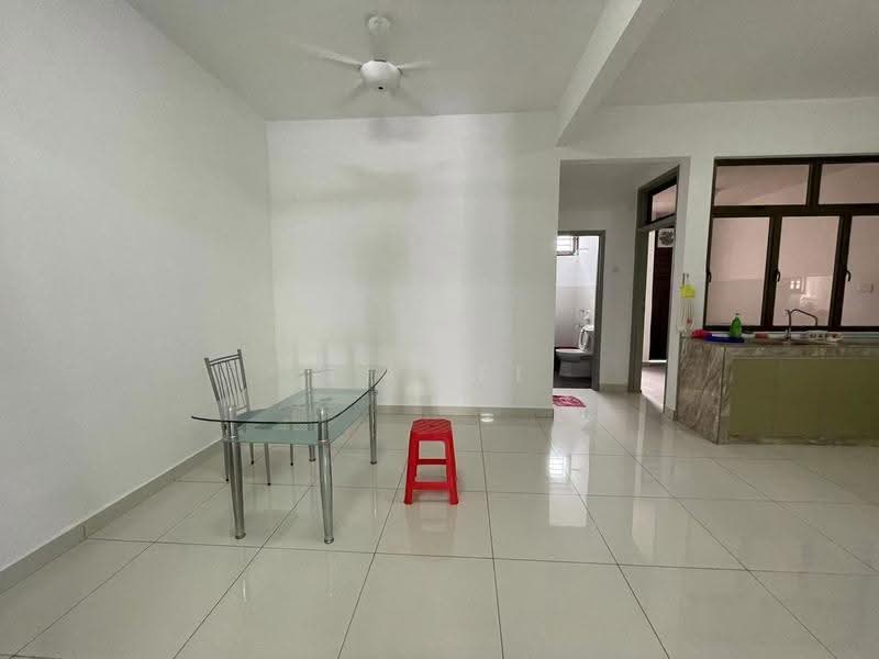 Rumah Teres 2-Tingkat untuk Disewa di Skudai (Johor) - Li Wei - Dining Room - PropertyGuru.com.my