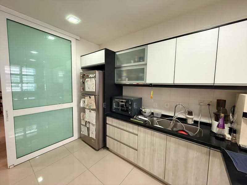 2-storey Terraced House for Sale in Kemuning Utama (Shah Alam) - Michelle Boh - Kitchen - PropertyGuru.com.my