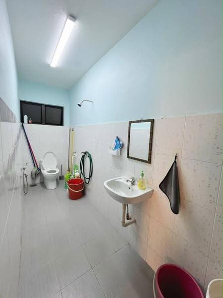 Rumah Berkembar untuk Dijual di Taman Iskandar (Johor Bahru) - Ask Hon - Bathroom - PropertyGuru.com.my