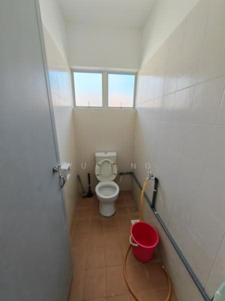 Shop / Office for Sale in Taman Desa Mewah (Semenyih) - Yuki Ng - Bathroom - PropertyGuru.com.my
