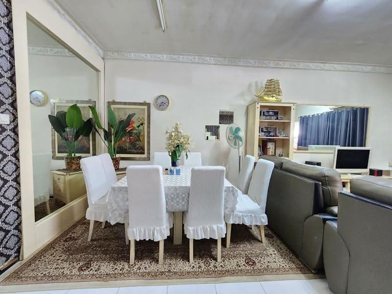 Rumah Teres 2-Tingkat untuk Dijual di Taman Bandar Sunway (Petaling Jaya) - Farah Hanan - Dining Room - PropertyGuru.com.my