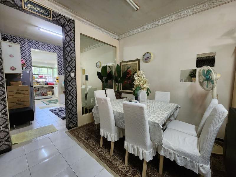 Rumah Teres 2-Tingkat untuk Dijual di Taman Bandar Sunway (Petaling Jaya) - Farah Hanan - Dining Room - PropertyGuru.com.my