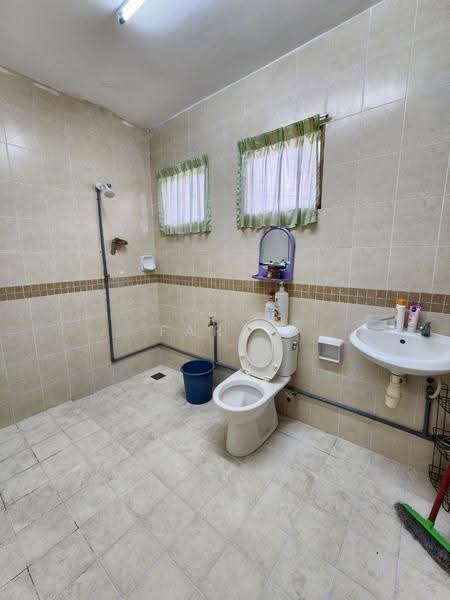 Rumah Teres 2-Tingkat untuk Dijual di Taman Bandar Sunway (Petaling Jaya) - Farah Hanan - Bathroom - PropertyGuru.com.my