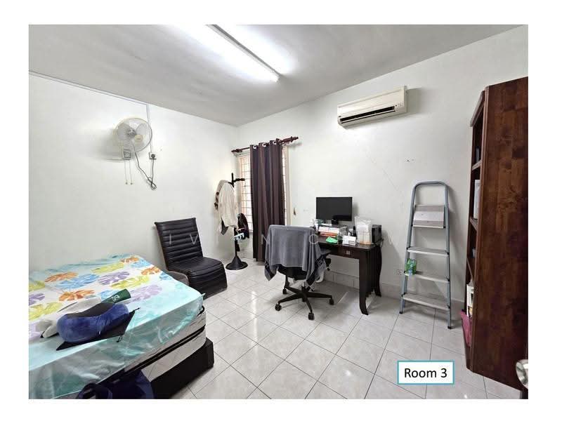 Condominium for Sale at Greenlane Park - Vivien Chew - Bedroom - PropertyGuru.com.my