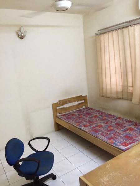 Rumah Flat untuk Dijual di Desa Permai Indah Flat - Leong . - Bedroom - PropertyGuru.com.my