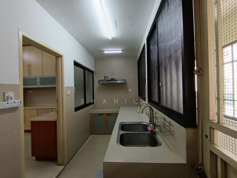 Rumah Teres 2.5-Tingkat untuk Dijual di Bandar Puteri Puchong (Puchong) - Shanice Low - Kitchen - PropertyGuru.com.my