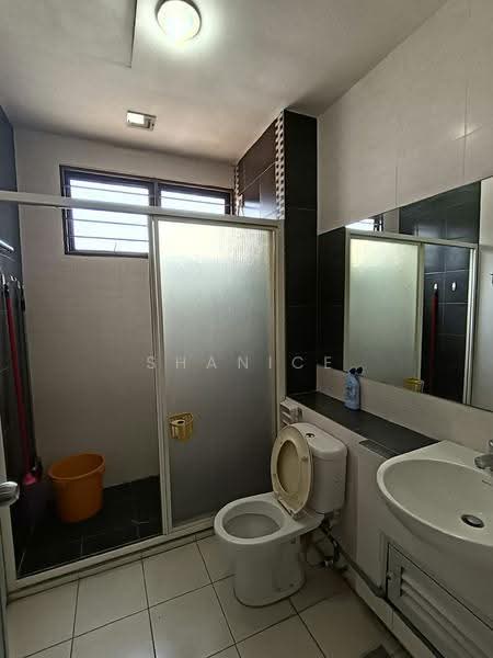 Rumah Teres 2.5-Tingkat untuk Dijual di Bandar Puteri Puchong (Puchong) - Shanice Low - Bathroom - PropertyGuru.com.my