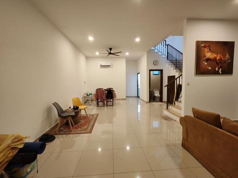 2-storey Terraced House for Rent in Setia Safiro (Cyberjaya) - Ashley Lim - Living Room - PropertyGuru.com.my