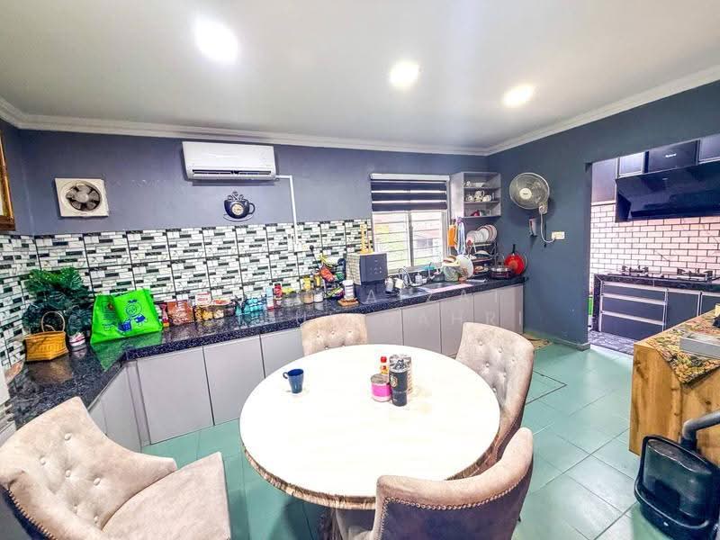 2-storey Terraced House for Sale in Cheras (Selangor) - Mohd Aizat Saiful Bahri - Kitchen - PropertyGuru.com.my