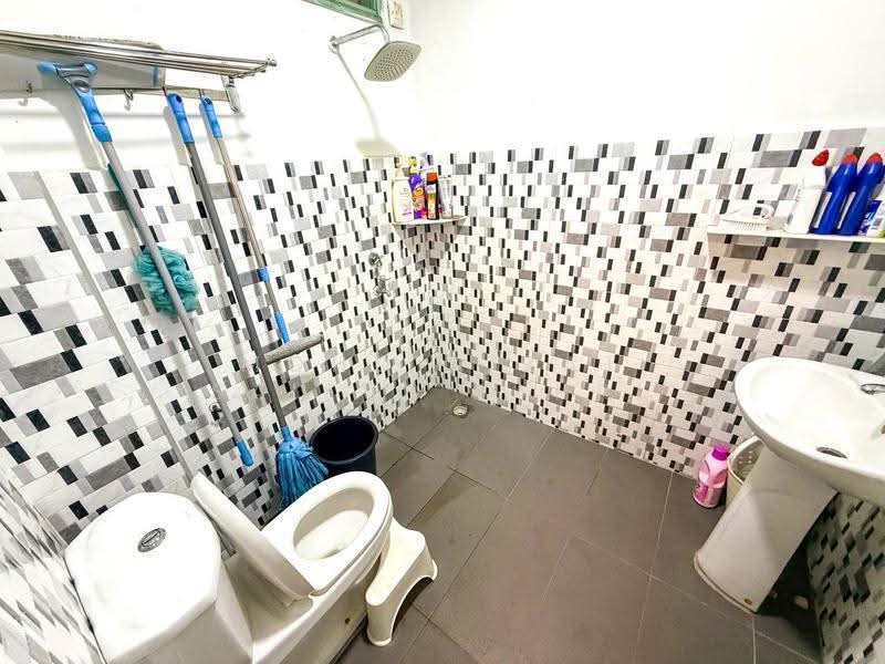 2-storey Terraced House for Sale in Cheras (Selangor) - Mohd Aizat Saiful Bahri - Bathroom - PropertyGuru.com.my