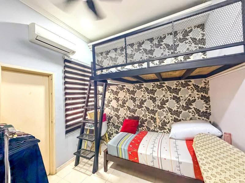 2-storey Terraced House for Sale in Cheras (Selangor) - Mohd Aizat Saiful Bahri - Bedroom - PropertyGuru.com.my