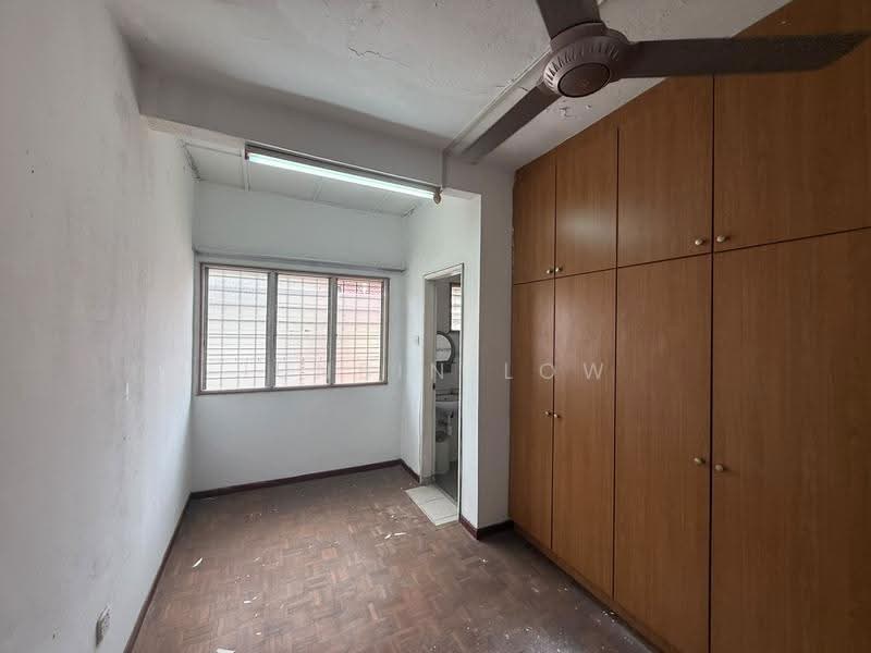 Rumah Teres 2-Tingkat untuk Dijual di Taman Wawasan (Puchong) - Junbin Low - Bedroom - PropertyGuru.com.my