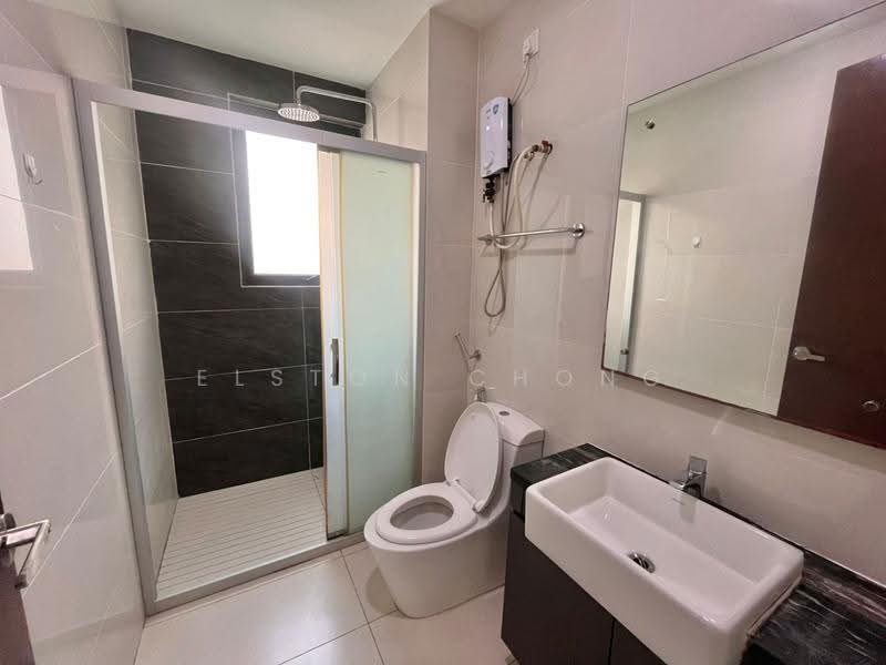 Condominium for Sale at Bay Point @ Country Garden Danga Bay - Elston Chong - Bathroom - PropertyGuru.com.my