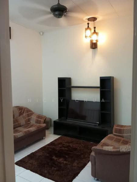 Rumah Teres 2-Tingkat untuk Dijual di Forest Heights (Seremban) - Nicky Chua - Living Room - PropertyGuru.com.my