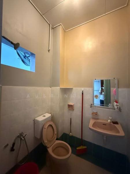 Rumah Teres 1-Tingkat untuk Disewa di Bandar Indahpura (Kulai) - Austing Ng - Bathroom - PropertyGuru.com.my