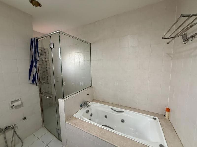 Rumah Berkembar untuk Dijual di Bandar Botanic (Klang) - Kenny Ng - Bathroom - PropertyGuru.com.my