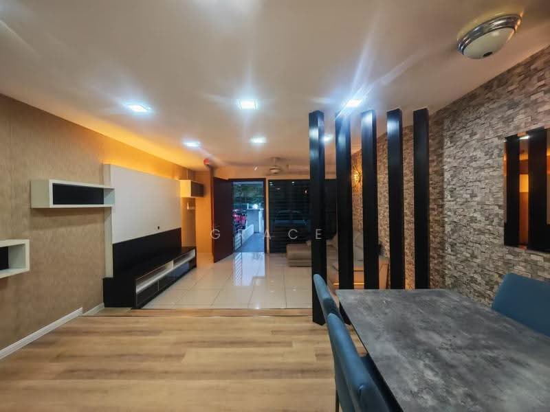 Townhouse for Rent in 16 Sierra (Puchong) - Grace Tham - Living Room - PropertyGuru.com.my