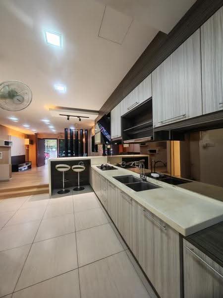 Townhouse for Rent in 16 Sierra (Puchong) - Grace Tham - Kitchen - PropertyGuru.com.my