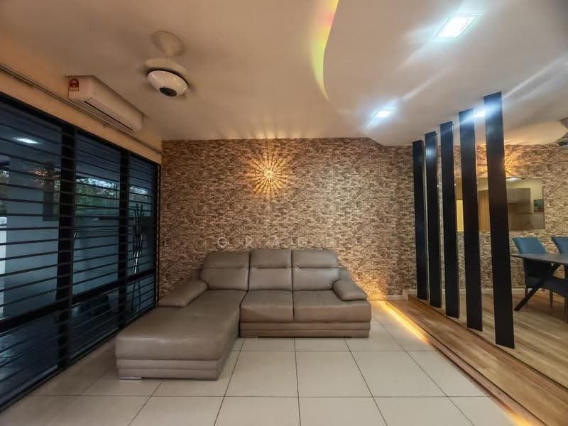 Townhouse for Rent in 16 Sierra (Puchong) - Grace Tham - Living Room - PropertyGuru.com.my