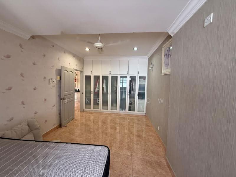 Rumah Teres 2-Tingkat untuk Dijual di Taman Wawasan (Puchong) - Junbin Low - Bedroom - PropertyGuru.com.my
