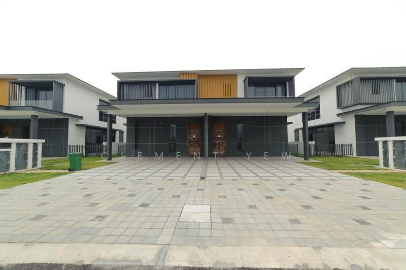 Semi-Detached House for Sale in Setia Alam (Selangor) - Clement Yew - Exterior - PropertyGuru.com.my