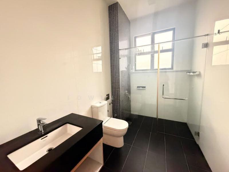2-storey Terraced House for Rent in Johor Bahru (Johor) - Edwin Toh - Bathroom - PropertyGuru.com.my