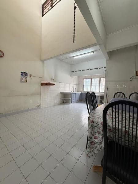 Rumah Teres 1-Tingkat untuk Dijual di Kluang (Johor) - Shanel Tee - Kitchen - PropertyGuru.com.my