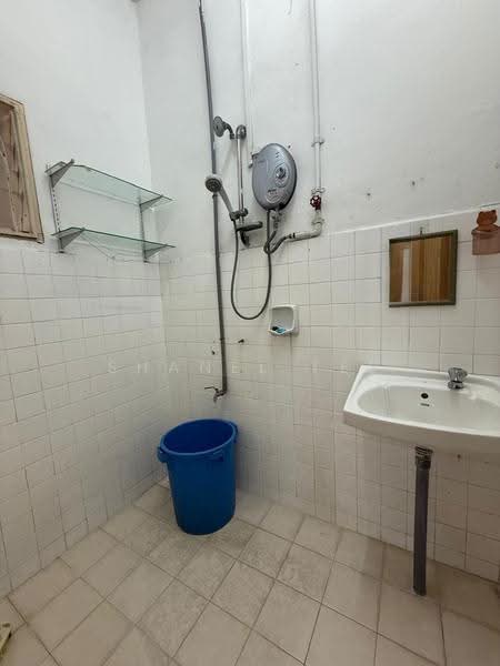 Rumah Teres 1-Tingkat untuk Dijual di Kluang (Johor) - Shanel Tee - Bathroom - PropertyGuru.com.my