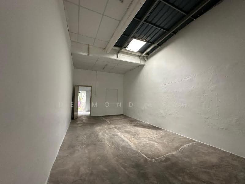 Shop / Office for Rent in Lorong Madras (George Town) - Desmond Low - PropertyGuru.com.my