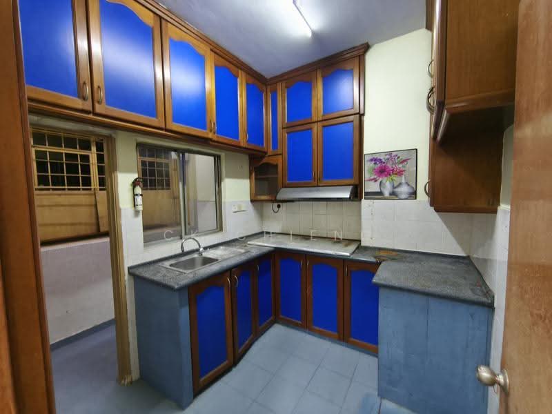 Condominium for Sale at Ridzuan Condominium - CK Chieng - Kitchen - PropertyGuru.com.my