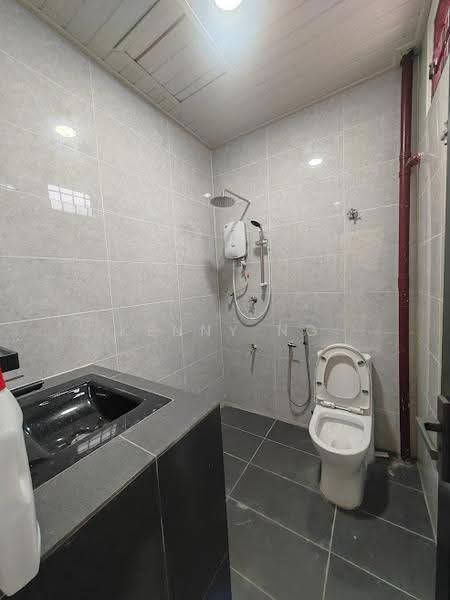 2-storey Terraced House for Sale in Telok Panglima Garang (Selangor) - Kenny Ng - Bathroom - PropertyGuru.com.my