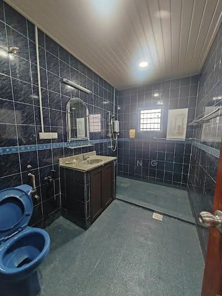 2-storey Terraced House for Sale in Telok Panglima Garang (Selangor) - Kenny Ng - Bathroom - PropertyGuru.com.my