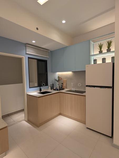 Kediaman Servis untuk Dijual di Stellaris @ Riana Dutamas - Roberto Phoon - Kitchen - PropertyGuru.com.my