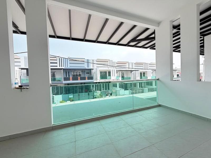 2-storey Terraced House for Sale in Taman seri setia (Kluang) - May Tan - Balcony - PropertyGuru.com.my